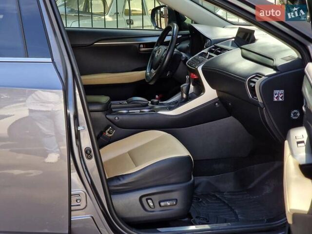 Лексус НХ, объемом двигателя 2.49 л и пробегом 280 тыс. км за 21490 $, фото 34 на Automoto.ua