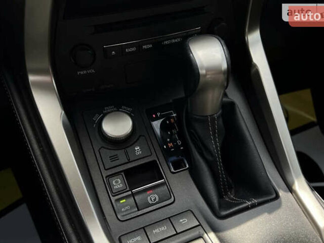 Лексус НХ, объемом двигателя 2 л и пробегом 87 тыс. км за 25500 $, фото 18 на Automoto.ua