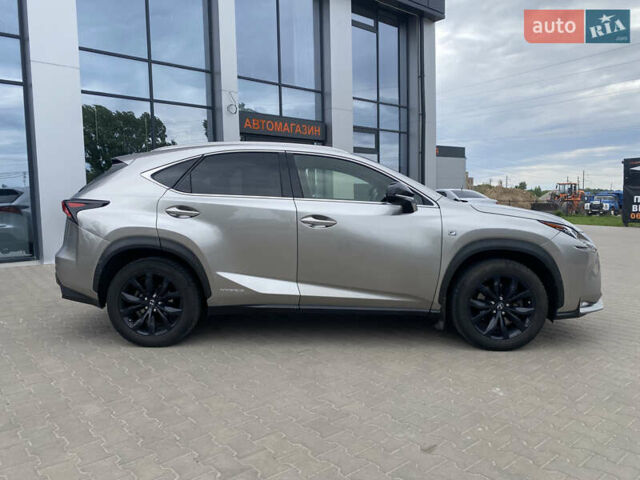 Лексус НХ, объемом двигателя 2.49 л и пробегом 175 тыс. км за 21999 $, фото 5 на Automoto.ua