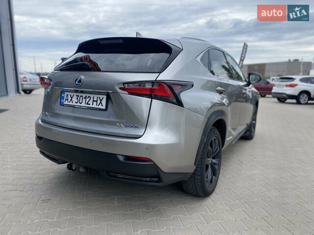 Лексус НХ, объемом двигателя 2.49 л и пробегом 175 тыс. км за 21999 $, фото 8 на Automoto.ua