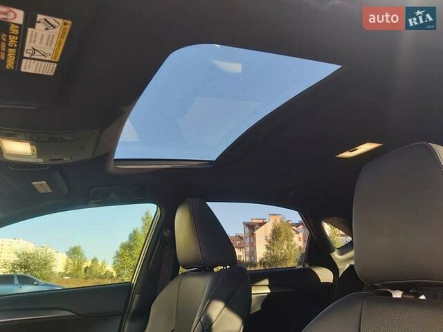 Лексус НХ, объемом двигателя 2 л и пробегом 107 тыс. км за 24500 $, фото 7 на Automoto.ua
