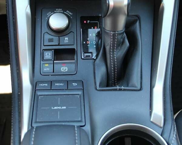 Лексус НХ, об'ємом двигуна 2 л та пробігом 130 тис. км за 23800 $, фото 25 на Automoto.ua