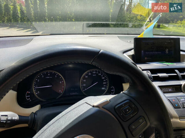Лексус НХ, объемом двигателя 2 л и пробегом 126 тыс. км за 22500 $, фото 20 на Automoto.ua