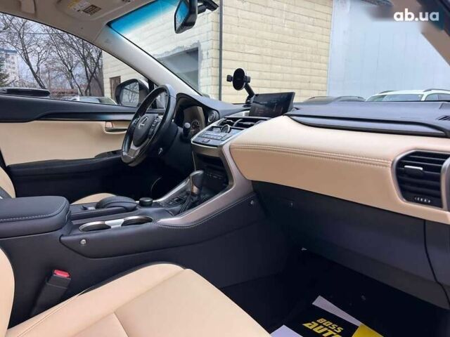 Лексус НХ, объемом двигателя 2 л и пробегом 190 тыс. км за 20900 $, фото 26 на Automoto.ua