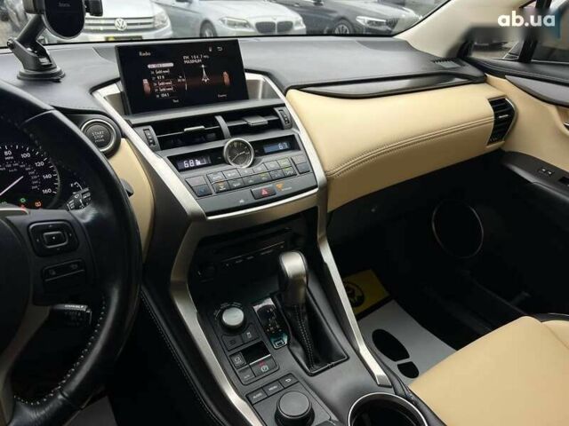 Лексус НХ, объемом двигателя 2 л и пробегом 190 тыс. км за 20900 $, фото 18 на Automoto.ua