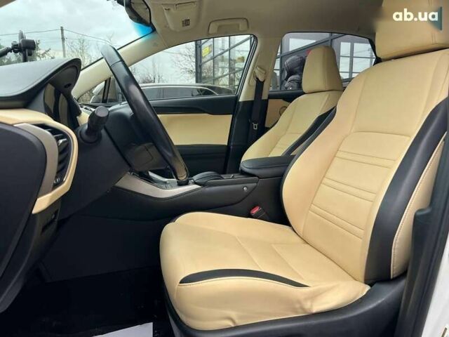 Лексус НХ, объемом двигателя 2 л и пробегом 190 тыс. км за 20900 $, фото 9 на Automoto.ua