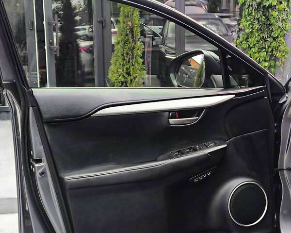 Лексус НХ, об'ємом двигуна 2 л та пробігом 190 тис. км за 20900 $, фото 14 на Automoto.ua