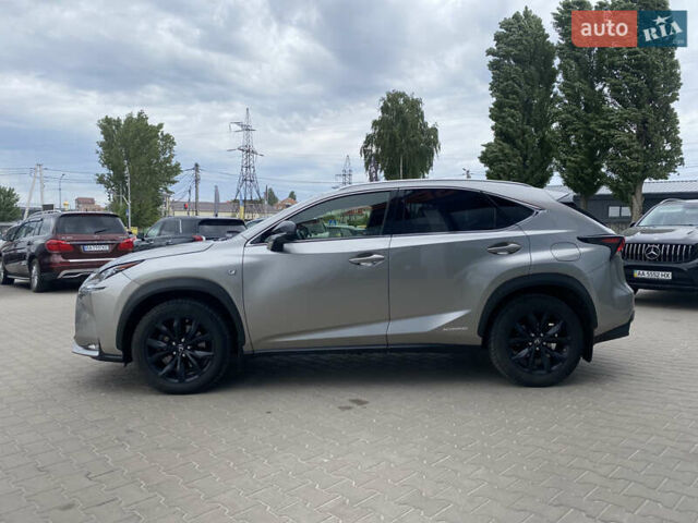 Лексус НХ, объемом двигателя 2.49 л и пробегом 175 тыс. км за 21999 $, фото 4 на Automoto.ua