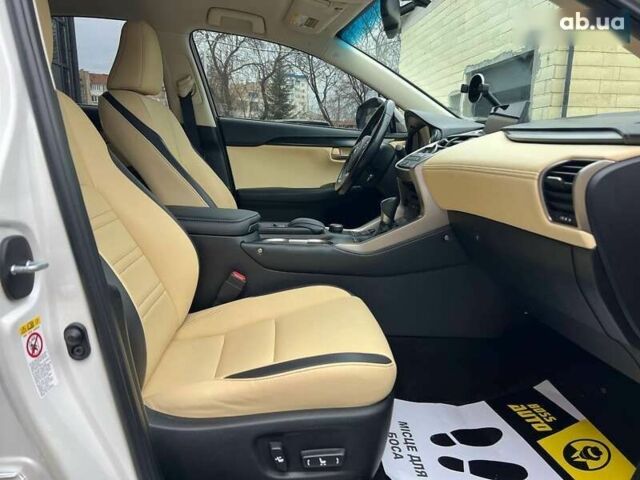 Лексус НХ, объемом двигателя 2 л и пробегом 190 тыс. км за 20900 $, фото 24 на Automoto.ua