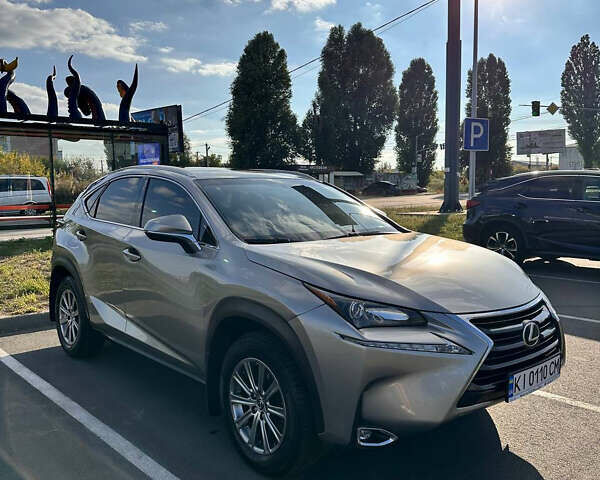 Лексус НХ, объемом двигателя 2 л и пробегом 131 тыс. км за 23500 $, фото 5 на Automoto.ua