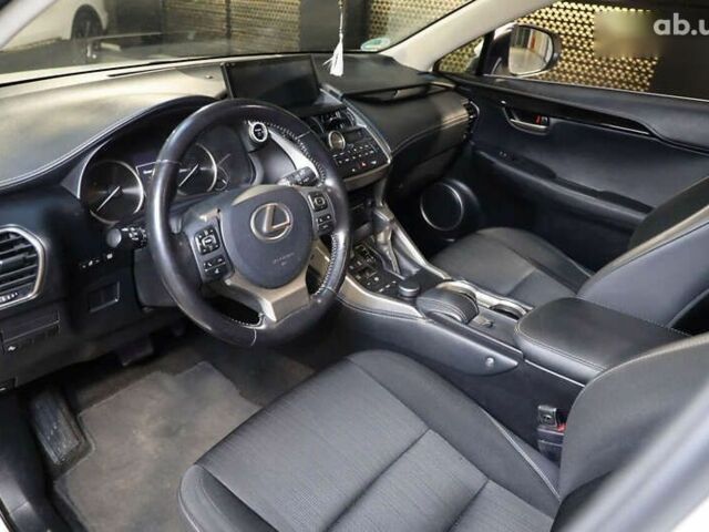 Лексус НХ, об'ємом двигуна 0 л та пробігом 213 тис. км за 27900 $, фото 15 на Automoto.ua