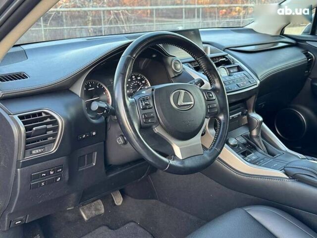 Лексус НХ, объемом двигателя 2 л и пробегом 165 тыс. км за 20000 $, фото 14 на Automoto.ua