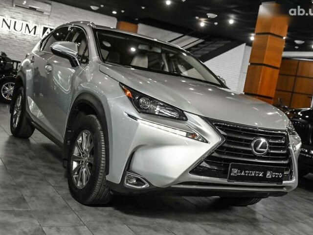 Лексус НХ, объемом двигателя 2 л и пробегом 90 тыс. км за 23900 $, фото 5 на Automoto.ua