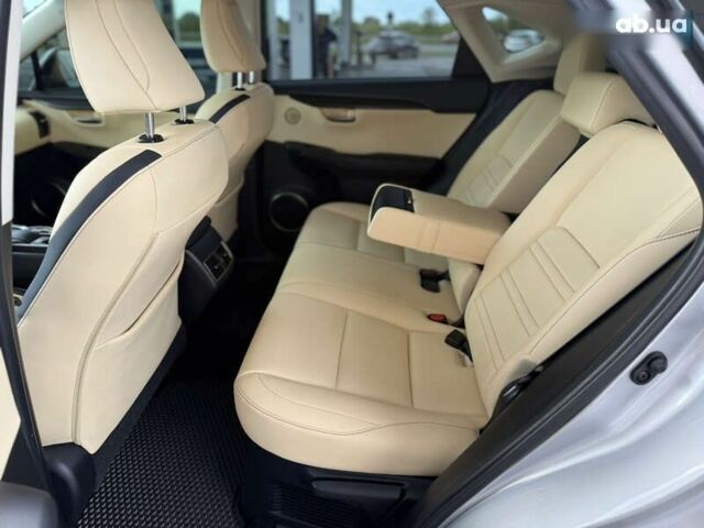Лексус НХ, объемом двигателя 2 л и пробегом 151 тыс. км за 23500 $, фото 27 на Automoto.ua