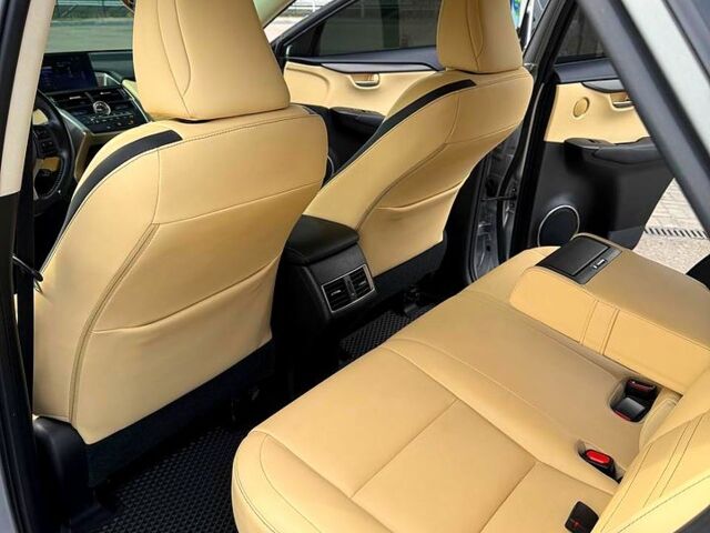 Лексус НХ, об'ємом двигуна 2 л та пробігом 150 тис. км за 21900 $, фото 6 на Automoto.ua