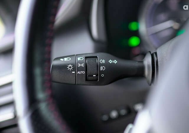 Лексус НХ, объемом двигателя 0 л и пробегом 104 тыс. км за 30005 $, фото 24 на Automoto.ua