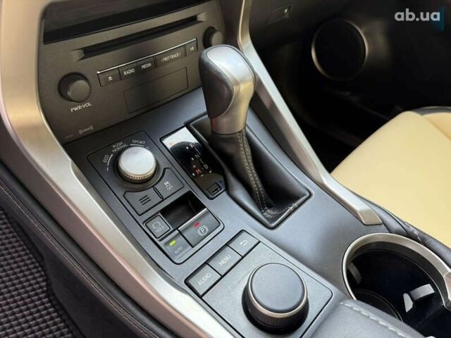 Лексус НХ, объемом двигателя 2 л и пробегом 151 тыс. км за 23500 $, фото 19 на Automoto.ua