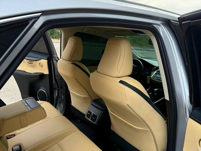 Лексус НХ, об'ємом двигуна 2 л та пробігом 150 тис. км за 21900 $, фото 7 на Automoto.ua