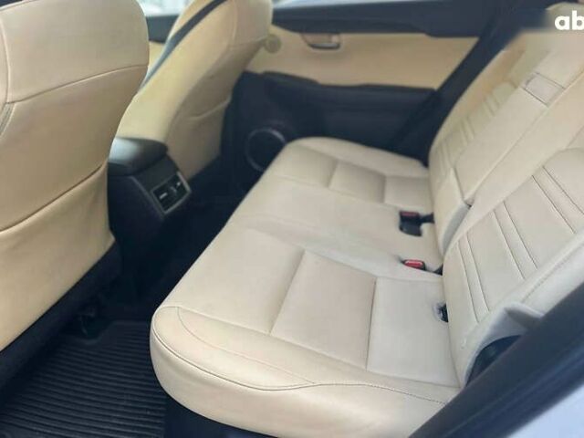 Лексус НХ, объемом двигателя 2 л и пробегом 119 тыс. км за 21500 $, фото 15 на Automoto.ua