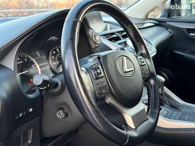 Лексус НХ, объемом двигателя 2 л и пробегом 165 тыс. км за 20000 $, фото 17 на Automoto.ua