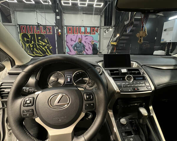 Лексус НХ, объемом двигателя 1.99 л и пробегом 111 тыс. км за 26000 $, фото 7 на Automoto.ua