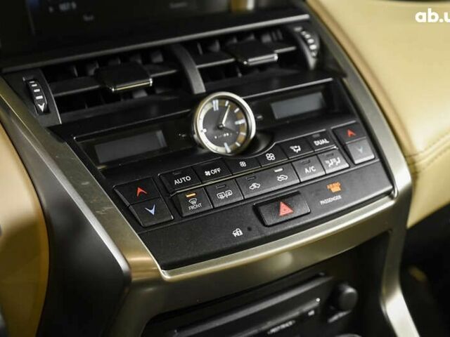 Лексус НХ, объемом двигателя 2 л и пробегом 90 тыс. км за 23900 $, фото 27 на Automoto.ua