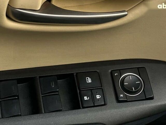 Лексус НХ, объемом двигателя 2 л и пробегом 119 тыс. км за 21500 $, фото 8 на Automoto.ua