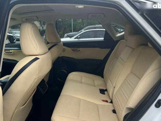Лексус НХ, об'ємом двигуна 0 л та пробігом 104 тис. км за 29900 $, фото 18 на Automoto.ua