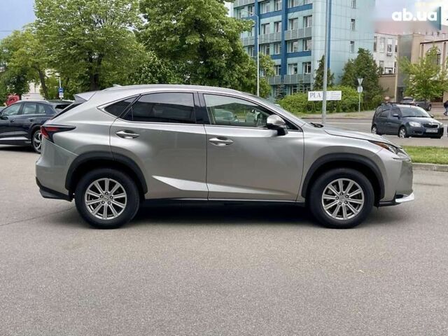Лексус НХ, объемом двигателя 2 л и пробегом 139 тыс. км за 23500 $, фото 4 на Automoto.ua