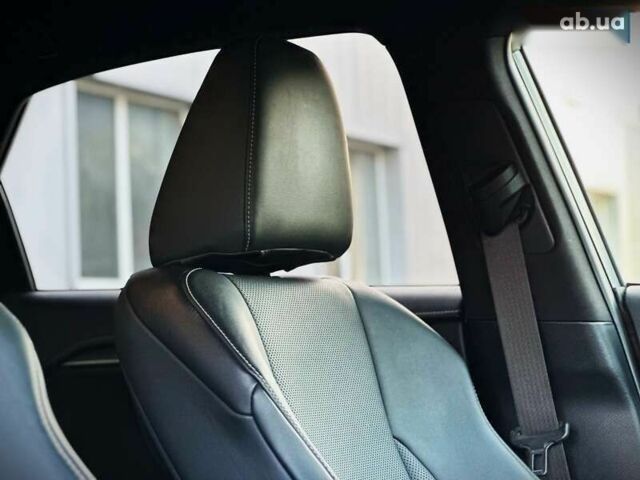 Лексус НХ, объемом двигателя 2 л и пробегом 51 тыс. км за 28500 $, фото 22 на Automoto.ua