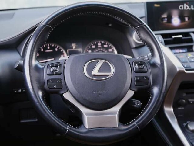 Лексус НХ, объемом двигателя 2 л и пробегом 120 тыс. км за 25500 $, фото 15 на Automoto.ua