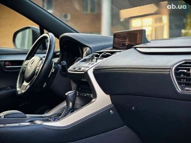 Лексус НХ, объемом двигателя 2 л и пробегом 51 тыс. км за 28500 $, фото 28 на Automoto.ua