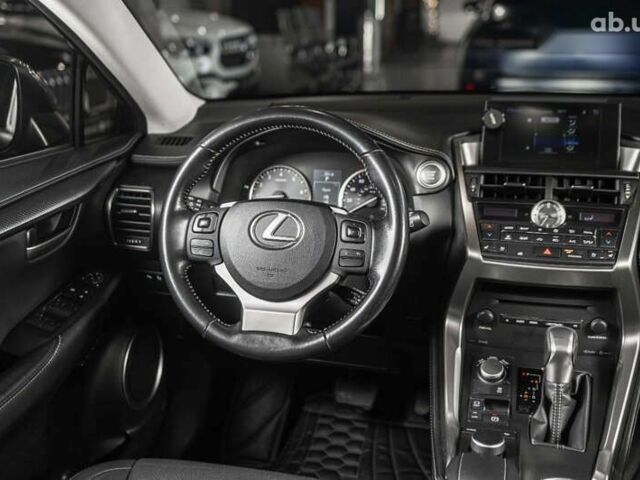 Лексус НХ, объемом двигателя 2 л и пробегом 97 тыс. км за 27300 $, фото 22 на Automoto.ua