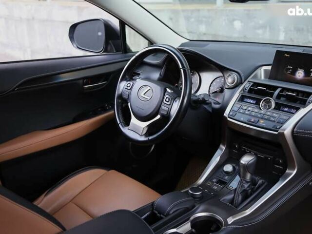 Лексус НХ, объемом двигателя 2 л и пробегом 120 тыс. км за 25500 $, фото 12 на Automoto.ua