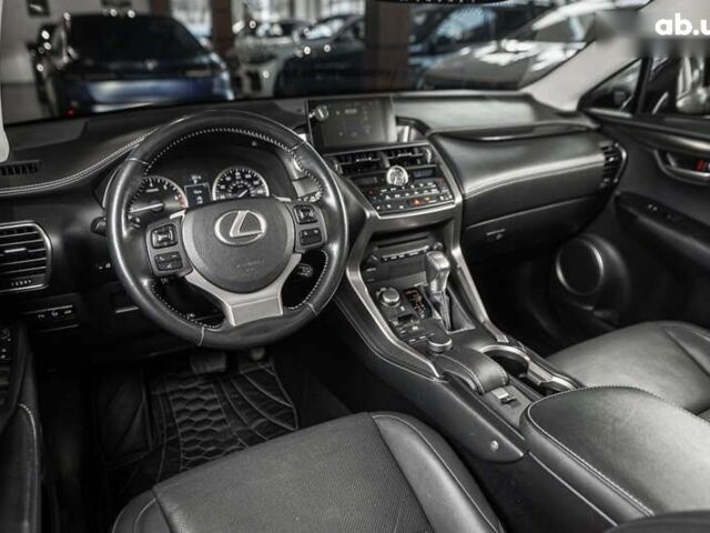 Лексус НХ, объемом двигателя 2 л и пробегом 97 тыс. км за 27300 $, фото 28 на Automoto.ua