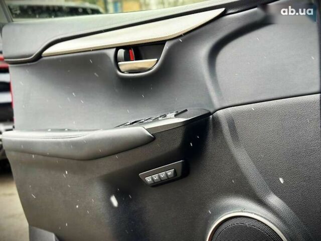 Лексус НХ, объемом двигателя 2 л и пробегом 51 тыс. км за 28500 $, фото 22 на Automoto.ua