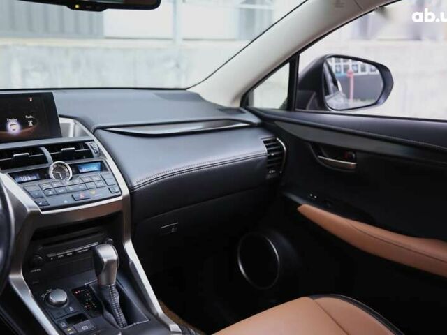 Лексус НХ, объемом двигателя 2 л и пробегом 120 тыс. км за 25500 $, фото 14 на Automoto.ua