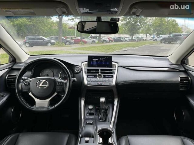 Лексус НХ, объемом двигателя 2 л и пробегом 139 тыс. км за 23500 $, фото 9 на Automoto.ua