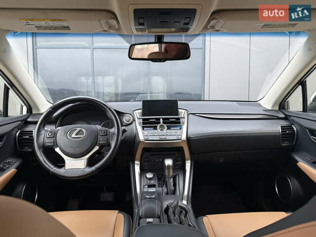 Лексус НХ, объемом двигателя 2 л и пробегом 101 тыс. км за 24399 $, фото 9 на Automoto.ua