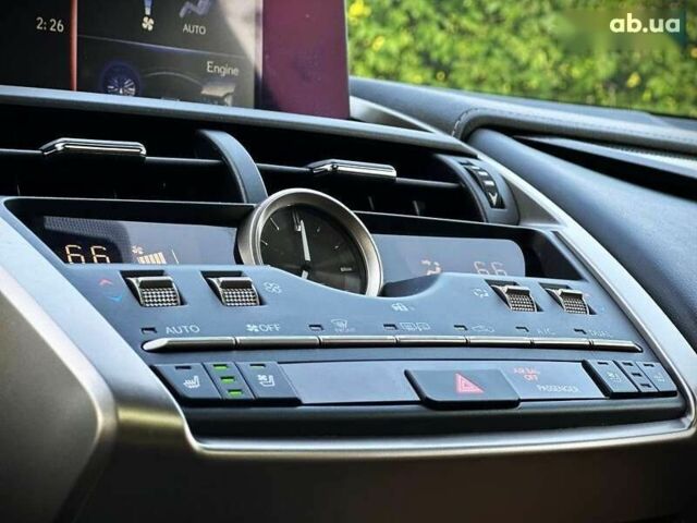 Лексус НХ, объемом двигателя 2 л и пробегом 51 тыс. км за 28500 $, фото 26 на Automoto.ua