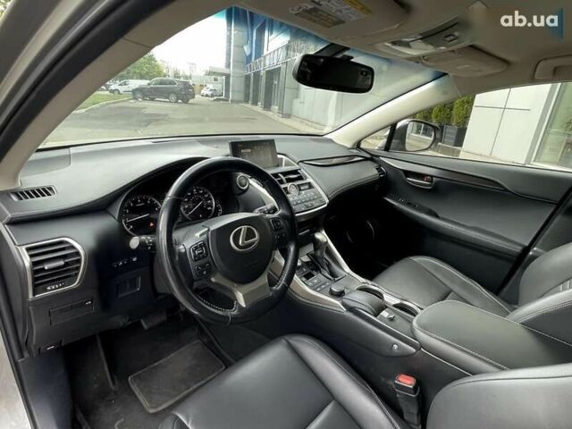 Лексус НХ, объемом двигателя 2 л и пробегом 139 тыс. км за 23500 $, фото 16 на Automoto.ua