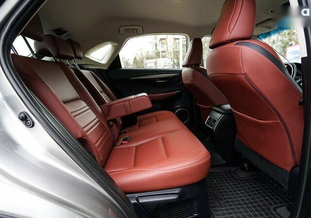 Лексус НХ, об'ємом двигуна 0 л та пробігом 89 тис. км за 32113 $, фото 6 на Automoto.ua