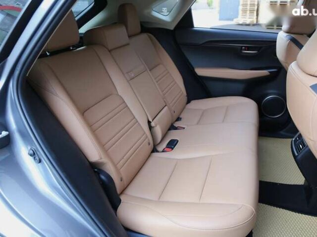 Лексус НХ, объемом двигателя 2 л и пробегом 120 тыс. км за 25500 $, фото 10 на Automoto.ua
