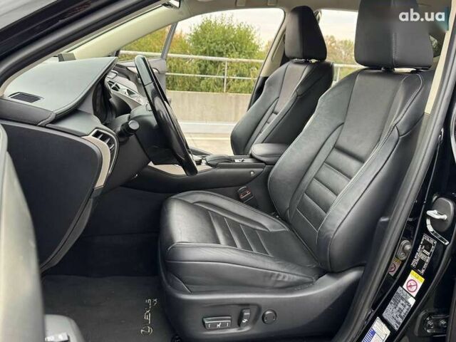 Лексус НХ, объемом двигателя 0 л и пробегом 195 тыс. км за 26500 $, фото 18 на Automoto.ua