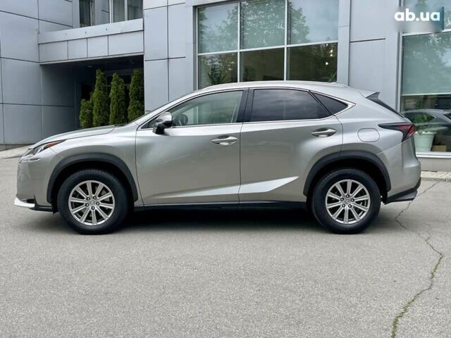 Лексус НХ, объемом двигателя 2 л и пробегом 139 тыс. км за 23500 $, фото 3 на Automoto.ua
