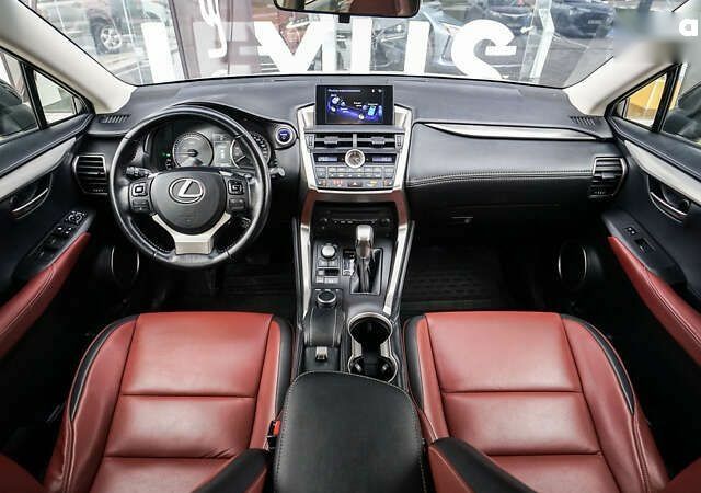 Лексус НХ, об'ємом двигуна 0 л та пробігом 89 тис. км за 32113 $, фото 7 на Automoto.ua