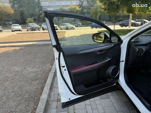 Лексус НХ, объемом двигателя 2 л и пробегом 110 тыс. км за 26900 $, фото 25 на Automoto.ua
