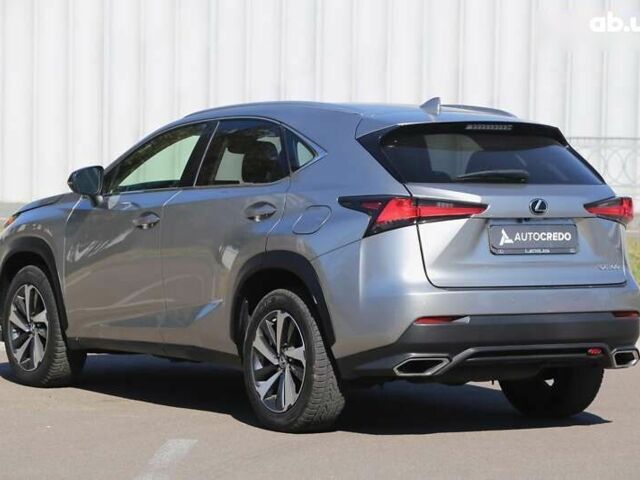 Лексус НХ, об'ємом двигуна 2 л та пробігом 51 тис. км за 29500 $, фото 4 на Automoto.ua