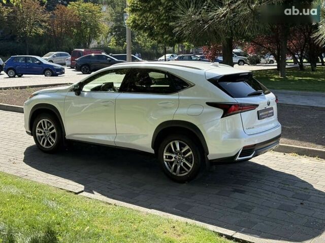 Лексус НХ, объемом двигателя 2 л и пробегом 110 тыс. км за 26900 $, фото 11 на Automoto.ua