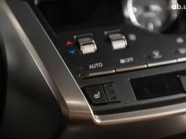 Лексус НХ, об'ємом двигуна 0 л та пробігом 69 тис. км за 37500 $, фото 23 на Automoto.ua